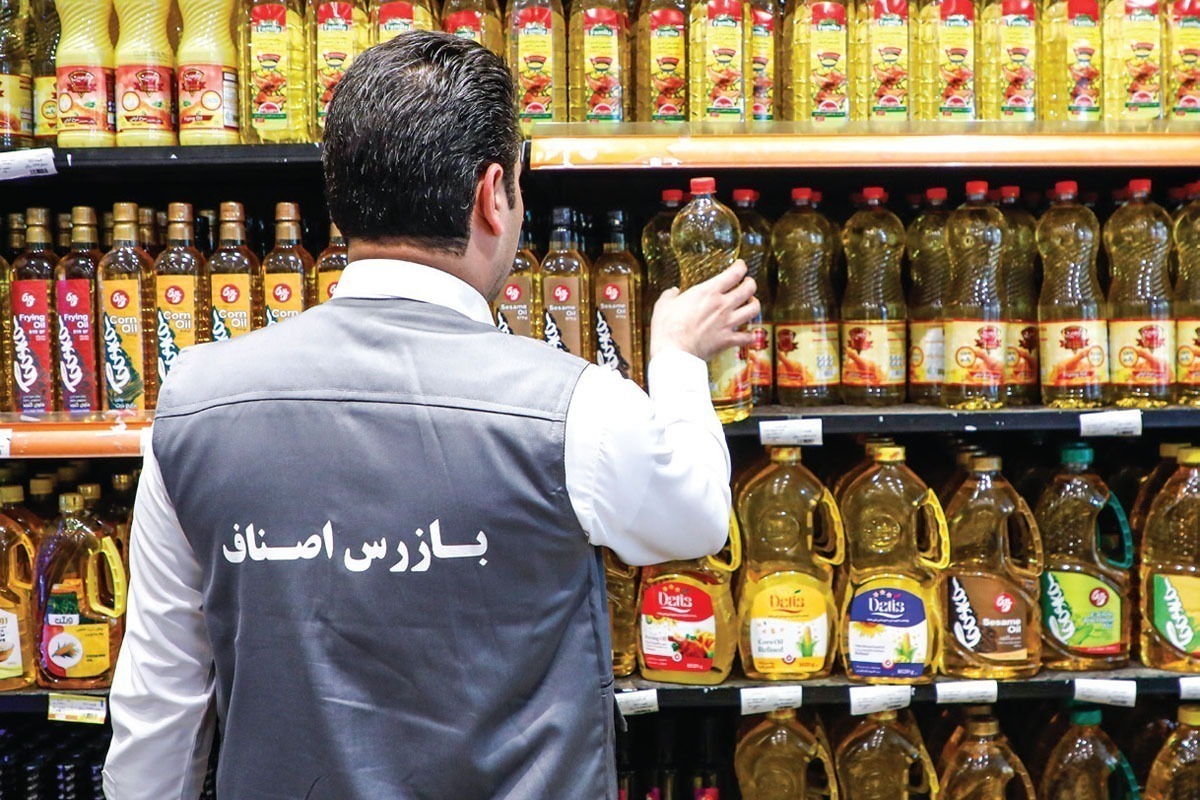 کدخدایی دلالان در بازار اقلام اساسی؛ مانور بازرسان اصناف چقدر سفره محرم را امن میکند؟