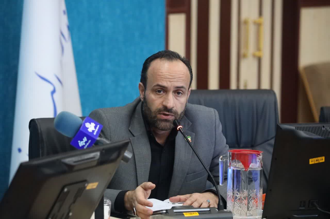 شیرین‌زاد پازل تناقض‌های مدیریتی البرز را به هم ریخت؛ ادارات خالی از نیرو، شهرداری‌ها اشباع از بدنه مازاد